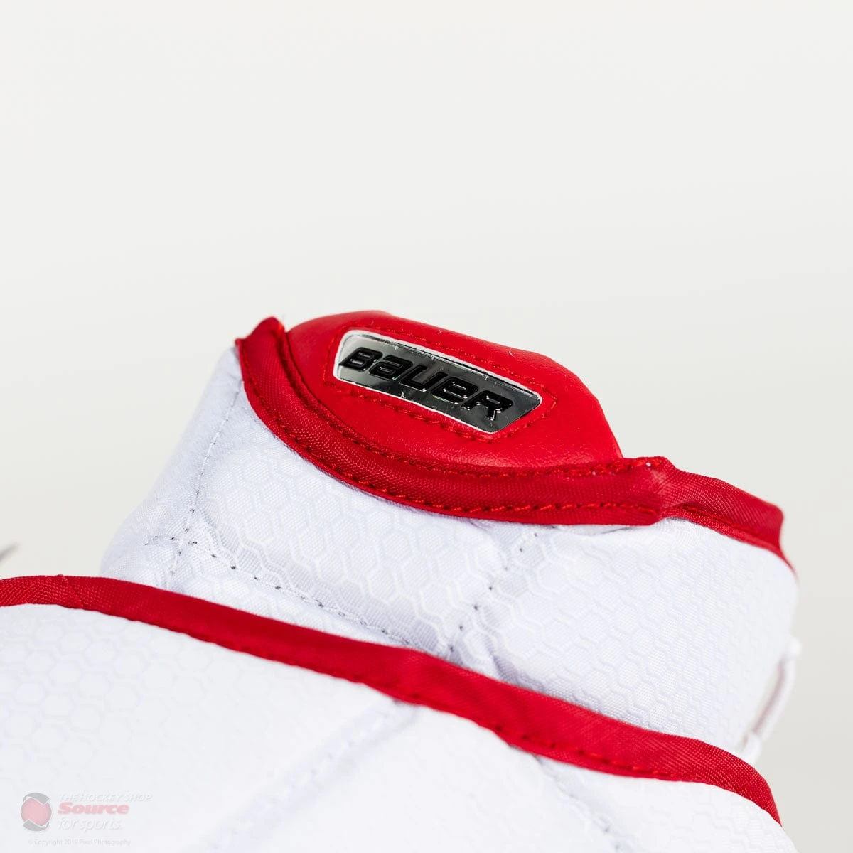 Bauer Vapor 2X Intermediate Goalie Catcher 9 Bauer Vapor 2X Intermediate Goalie Catcher - Image 9