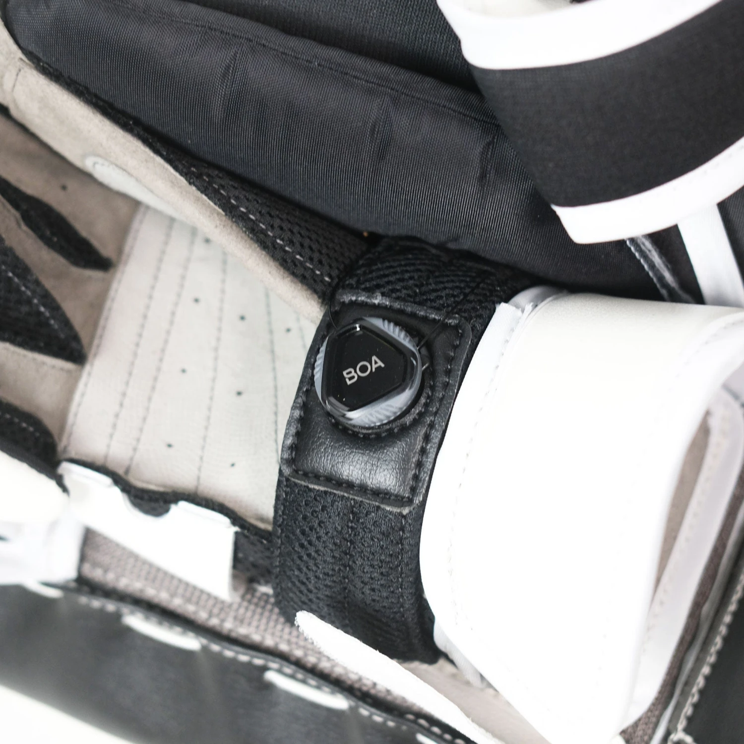 Brian's OPTik 3 Senior Goalie Blocker 7 Brian's OPTik 3 Senior Goalie Blocker - Image 7