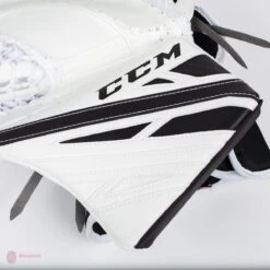 CCM Extreme Flex E4.9 Senior Goalie Catcher - Source Exclusive -The Hockey Hub Sales Store ccm catchers ccm extreme flex e4 9 senior goalie catcher source exclusive 5323923685442