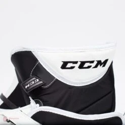 CCM Extreme Flex E4.9 Senior Goalie Catcher - Source Exclusive -The Hockey Hub Sales Store ccm catchers ccm extreme flex e4 9 senior goalie catcher source exclusive 5323924996162