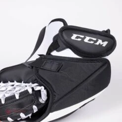 CCM Extreme Flex E5.5 Senior Goalie Catcher - Source Exclusive -The Hockey Hub Sales Store ccm catchers ccm extreme flex e5 5 senior goalie catcher source exclusive 28235123392578