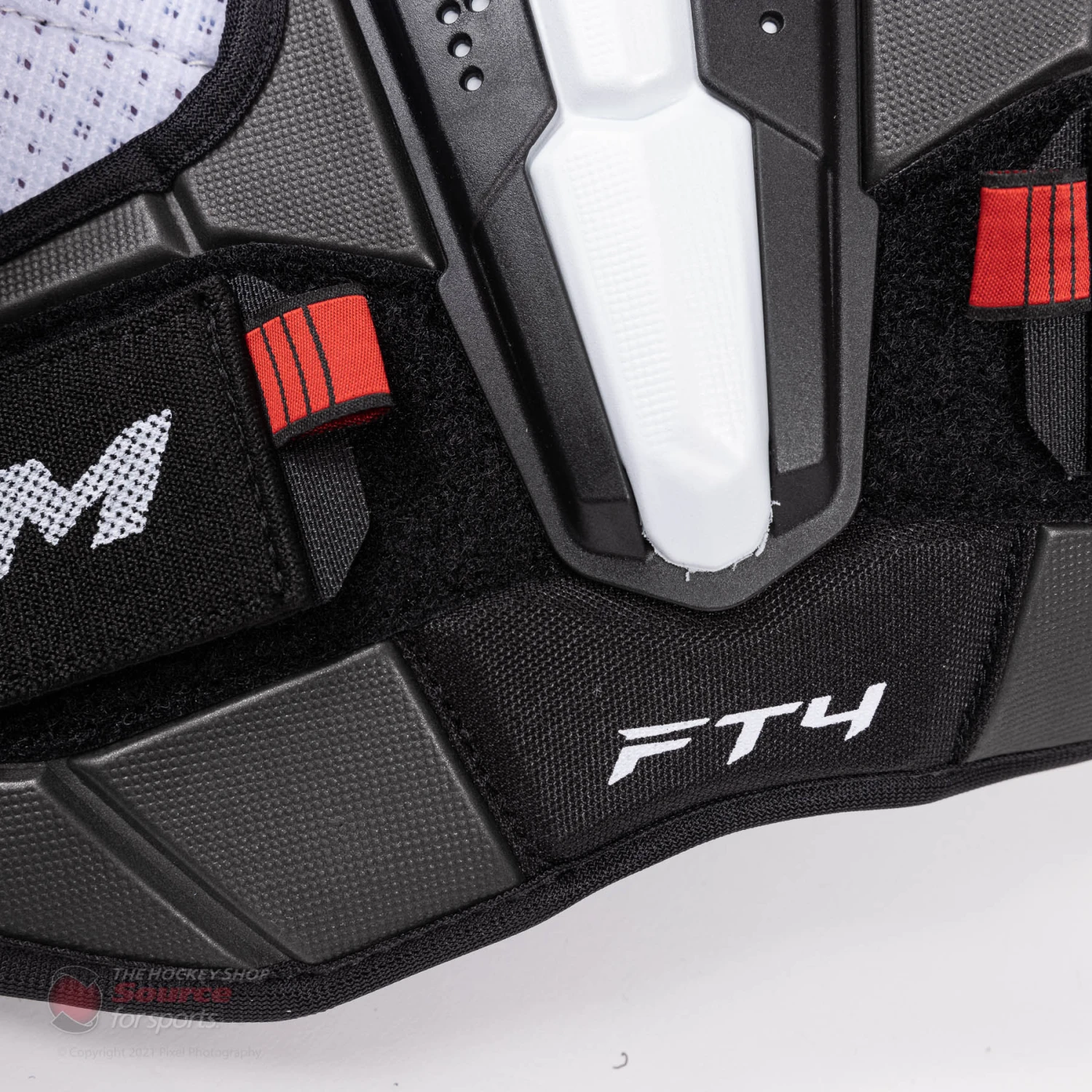 CCM Jetspeed FT4 Junior Hockey Shoulder Pads 5 CCM Jetspeed FT4 Junior Hockey Shoulder Pads - Image 5