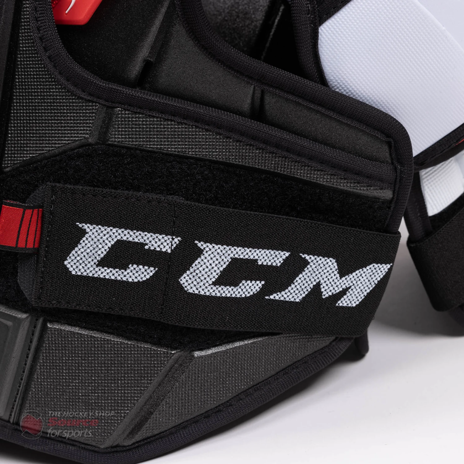 CCM Jetspeed FT4 Pro Senior Hockey Shoulder Pads 3 CCM Jetspeed FT4 Pro Senior Hockey Shoulder Pads - Image 3