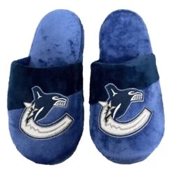 Forever Collectibles NHL Big Logo Youth Slippers - Vancouver Canucks