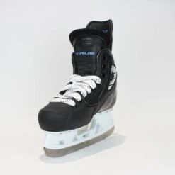 TRUE Player Junior Hockey Skates - Pro Stock - VH Holder - Size 4 -The Hockey Hub Sales Store true hockey skates true player junior hockey skates pro stock vh holder size 4 4 r standard 15186577817666