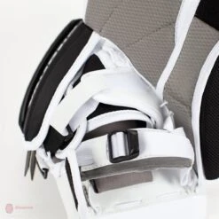 Vaughn Ventus SLR2-ST Junior Goalie Catcher -The Hockey Hub Sales Store vaughn catchers vaughn ventus slr2 st junior goalie catcher 5670466977858