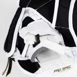 Vaughn Ventus SLR2-ST Pro Carbon Senior Goalie Catcher -The Hockey Hub Sales Store vaughn catchers vaughn ventus slr2 st pro carbon senior goalie catcher 5392290349122