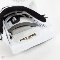 Vaughn Ventus SLR2-ST Pro Carbon Senior Goalie Catcher -The Hockey Hub Sales Store vaughn catchers vaughn ventus slr2 st pro carbon senior goalie catcher 5670463340610