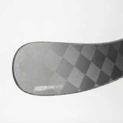 Warrior Covert QR5 Pro Senior Hockey Stick - Extra Long -The Hockey Hub Sales Store warrior hockey sticks warrior covert qr5 pro senior hockey stick extra long 29088728809538